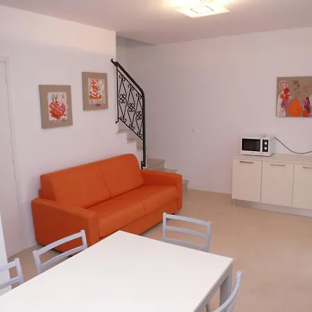 Ferienhaus Fuer 6 Personen Ca 55 Qm In Bibione, Adriakueste Italien Und Umgebung - B63120 *