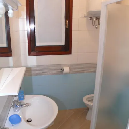 Fuer 6 Personen Ca 55 Qm In Bibione, Adriakueste Italien Und Umgebung - B63120 Nyaraló Bibione